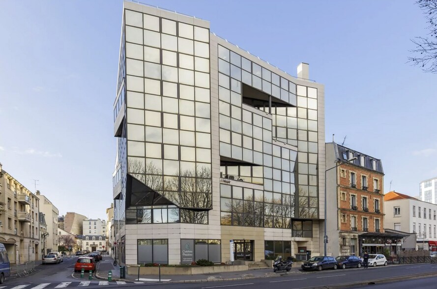 Bureau dans Asnières-sur-Seine à louer - Photo principale – Image 1 sur 2