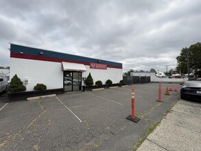 19 Norman St, West Springfield, MA à louer Photo intérieure– Image 1 sur 1