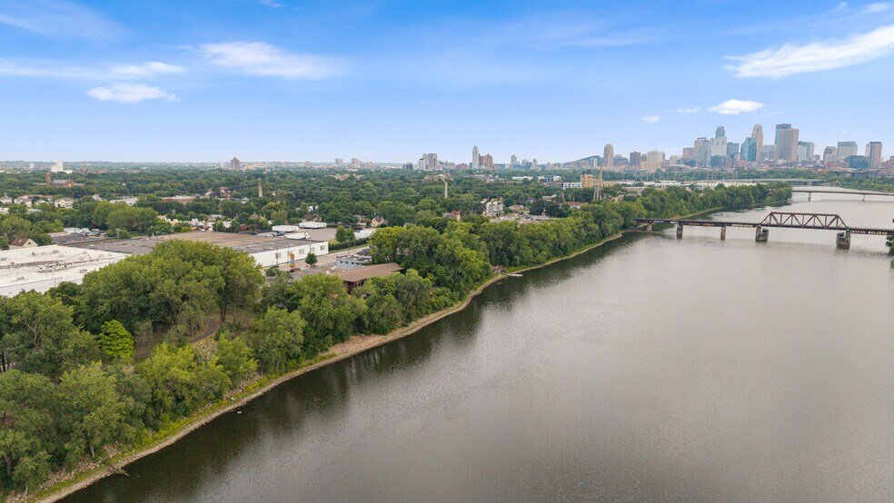 1900 & 1924 Marshall St NE, Minneapolis, MN à vendre - Photo de l’immeuble – Image 3 sur 112