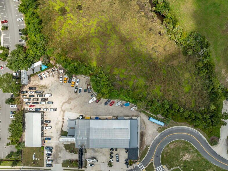 13755 Atlantic Blvd, Jacksonville, FL à louer - Photo de l’immeuble – Image 2 sur 9
