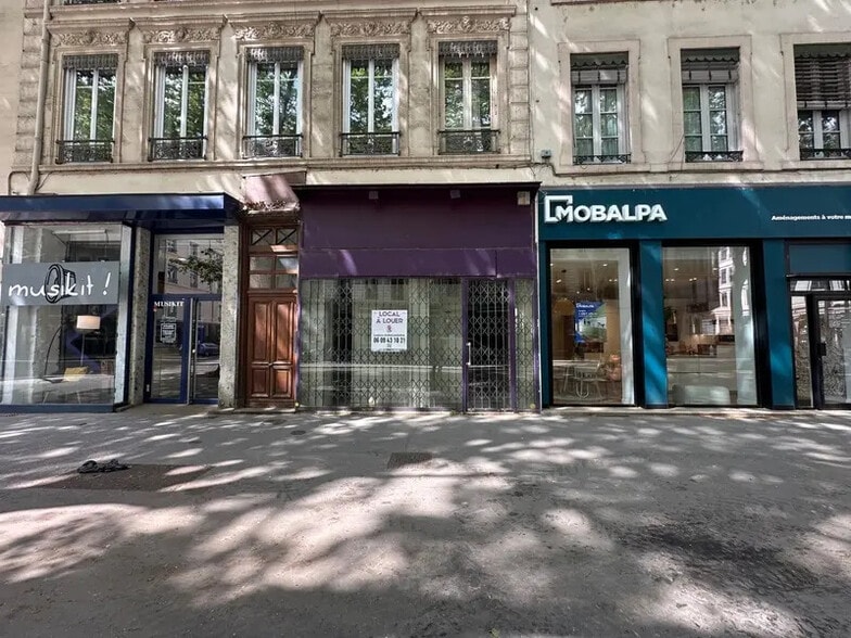 Local commercial dans Lyon à louer - Photo de l’immeuble – Image 1 sur 4