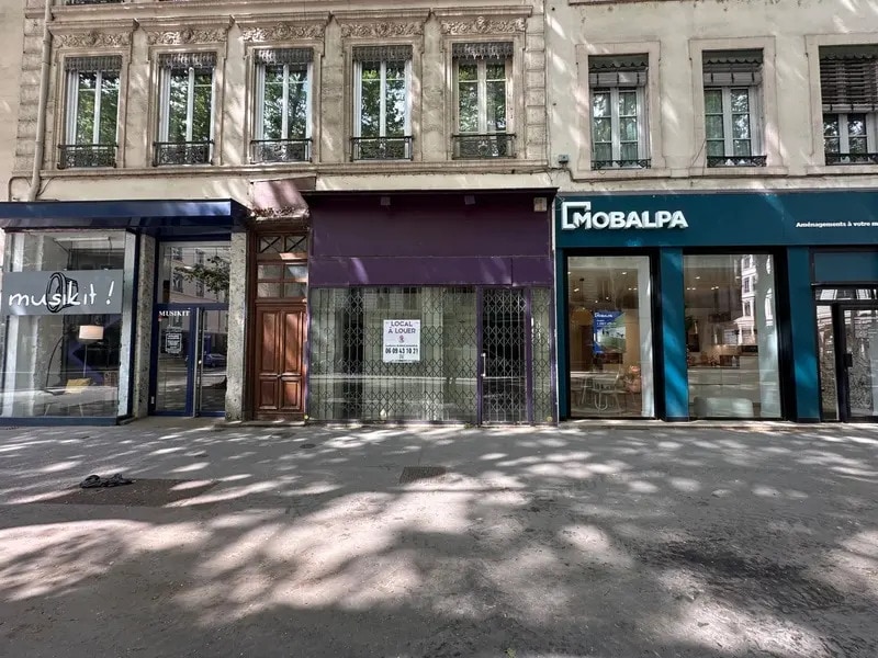 Local commercial dans Lyon à louer Photo de l’immeuble– Image 1 sur 5
