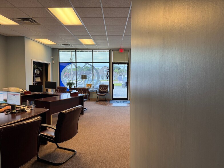 1112 Russell Pky, Warner Robins, GA à louer - Photo de l’immeuble – Image 3 sur 7