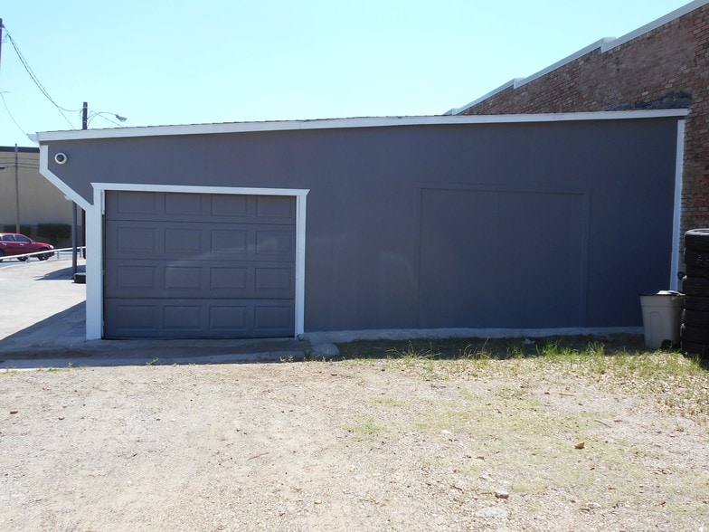 315 N Locust St, Denton, TX à vendre - Photo de l’immeuble – Image 3 sur 17