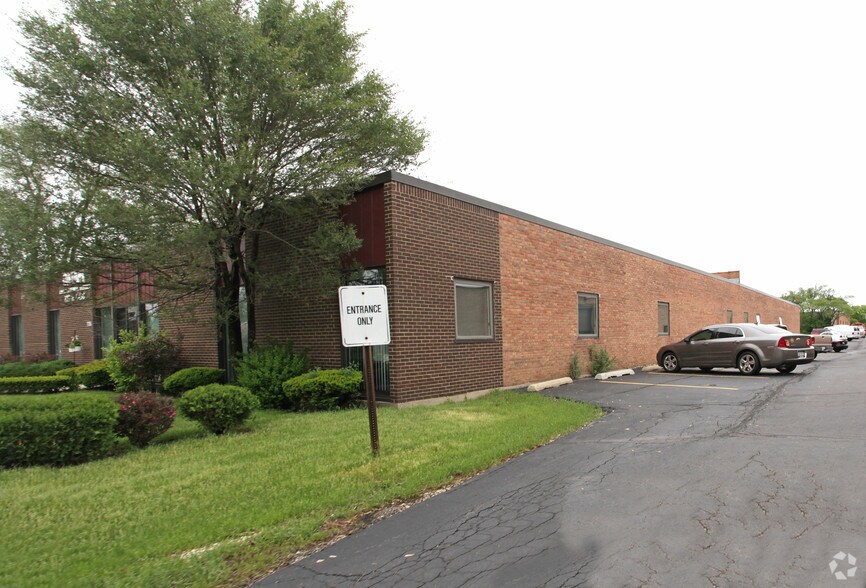 735 N Cass Ave, Westmont, IL à vendre - Photo de l’immeuble – Image 2 sur 2