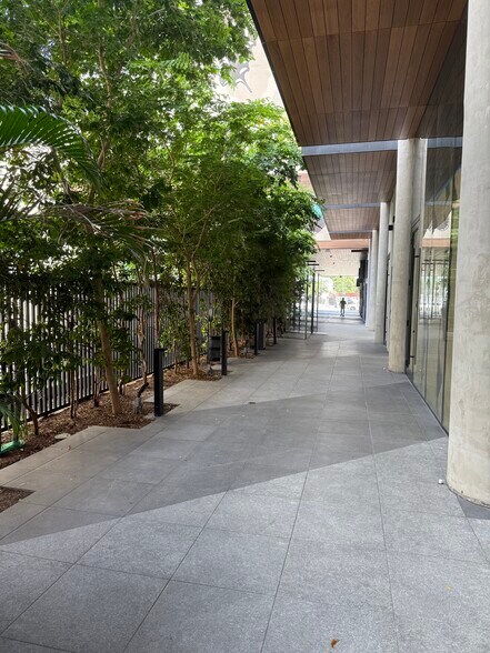 127 NW 27th St, Miami, FL à louer - Photo de l’immeuble – Image 3 sur 12