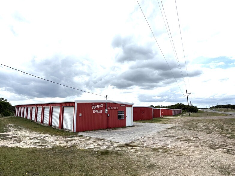 2699 N FM 56, Glen Rose, TX à vendre - Photo de l’immeuble – Image 2 sur 3