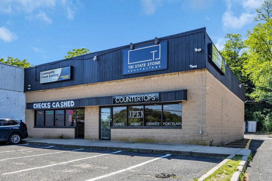 210 State Route 36, West Long Branch, NJ à louer - Photo de l’immeuble – Image 2 sur 20