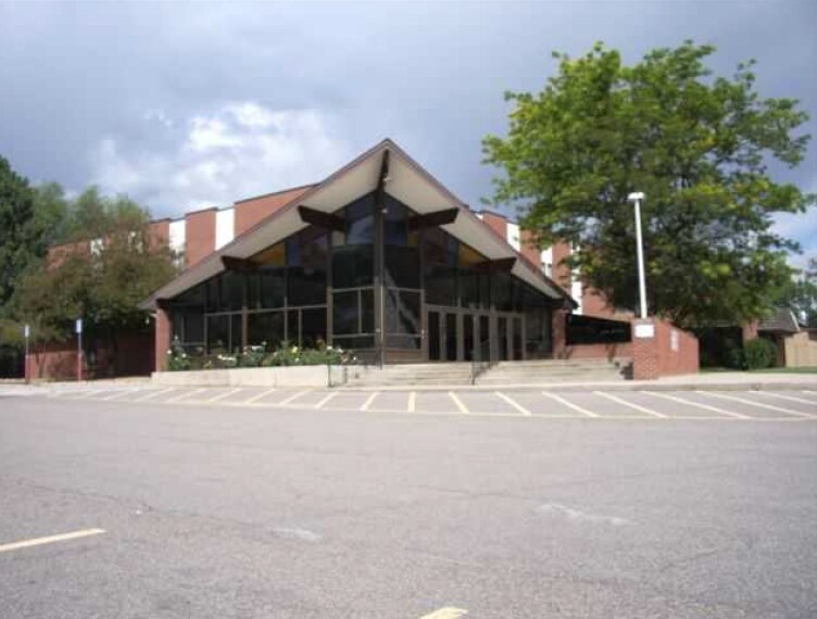 1755 Dover St, Lakewood, CO à louer Photo principale– Image 1 sur 9