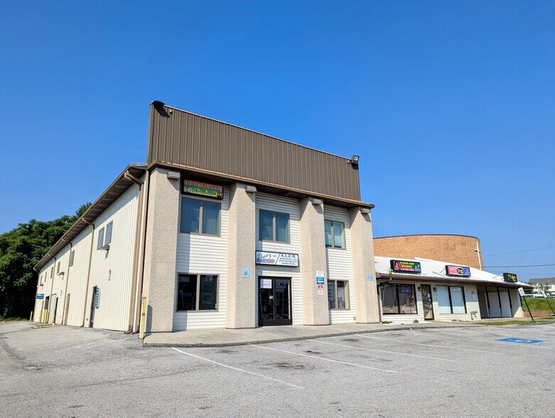 9405 Liberty Rd, Randallstown, MD à louer - Photo de l’immeuble – Image 1 sur 6
