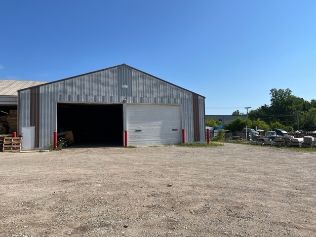 3300 21st St, Zion, IL à louer - Photo de l’immeuble – Image 1 sur 8