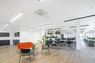 142 Central St, Londres à louer Photo intérieure– Image 2 sur 6