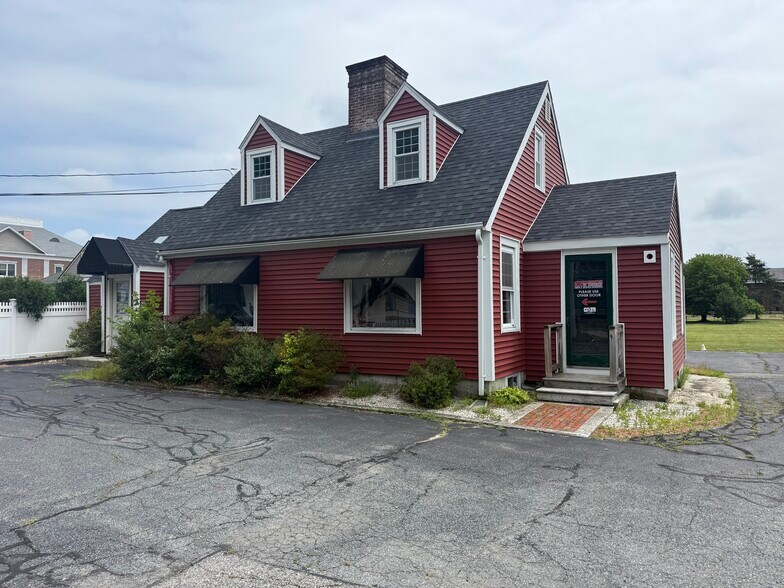 65 Belmont St, South Easton, MA à vendre - Photo de l’immeuble – Image 3 sur 11