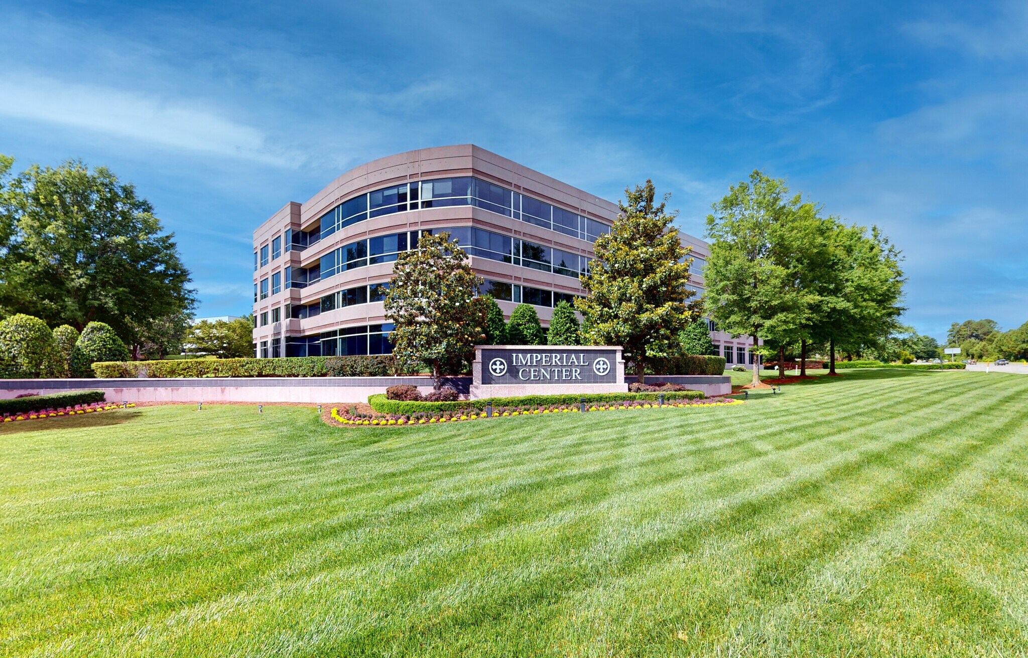 4819 Emperor Blvd, Durham, NC à louer Photo principale– Image 1 sur 7