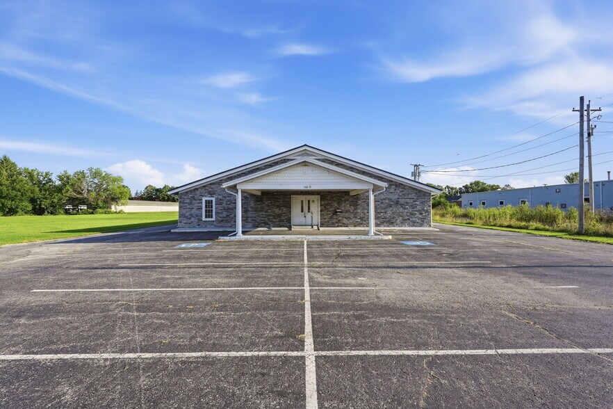 700 Rockwell Ave, Findlay, OH à louer - Photo de l’immeuble – Image 2 sur 27