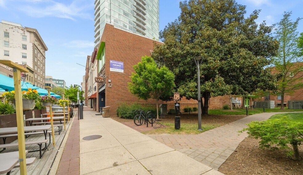 112 W Main St, Durham, NC à vendre - Photo de l’immeuble – Image 3 sur 20