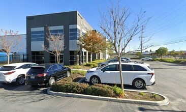 18217-18233 E Railroad St, City of Industry, CA à louer Photo intérieure– Image 2 sur 3