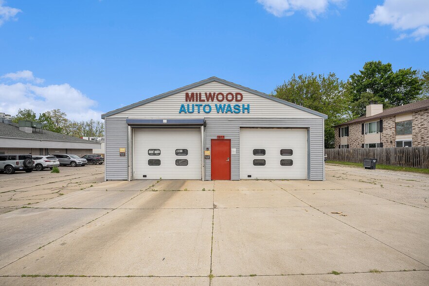 1617 Dorchester Ave, Kalamazoo, MI à vendre - Photo de l’immeuble – Image 1 sur 5