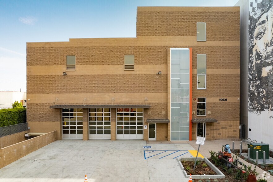 1034 Seward St, Los Angeles, CA à louer - Photo de l’immeuble – Image 3 sur 4