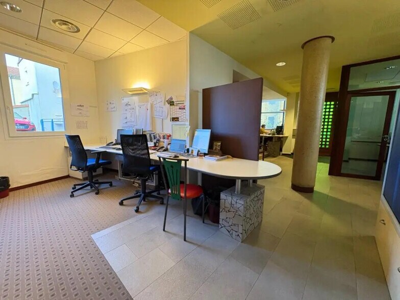 Local commercial dans Mably à louer - Photo intérieure – Image 3 sur 8