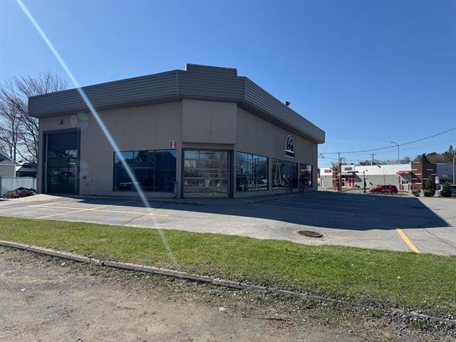 1261 Rue des Sureaux, Terrebonne, QC à vendre - Photo de l’immeuble – Image 2 sur 8