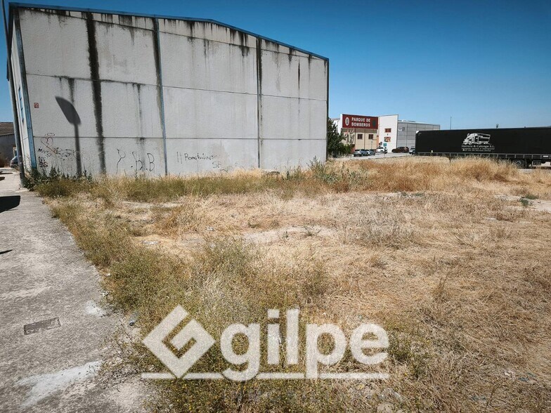 Industriel/Logistique dans Marchena à vendre - Photo de l’immeuble – Image 3 sur 6