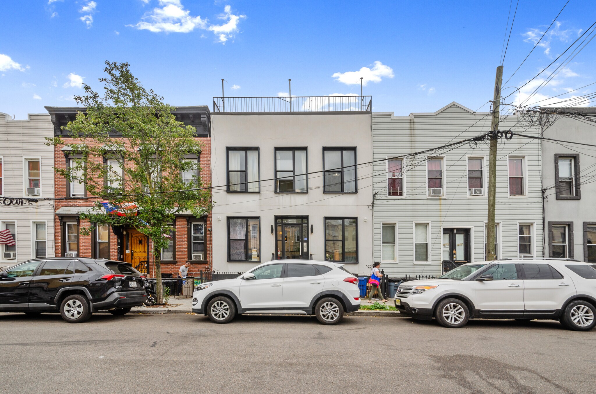 1676 Jefferson Ave, Ridgewood, NY à vendre Photo principale– Image 1 sur 11