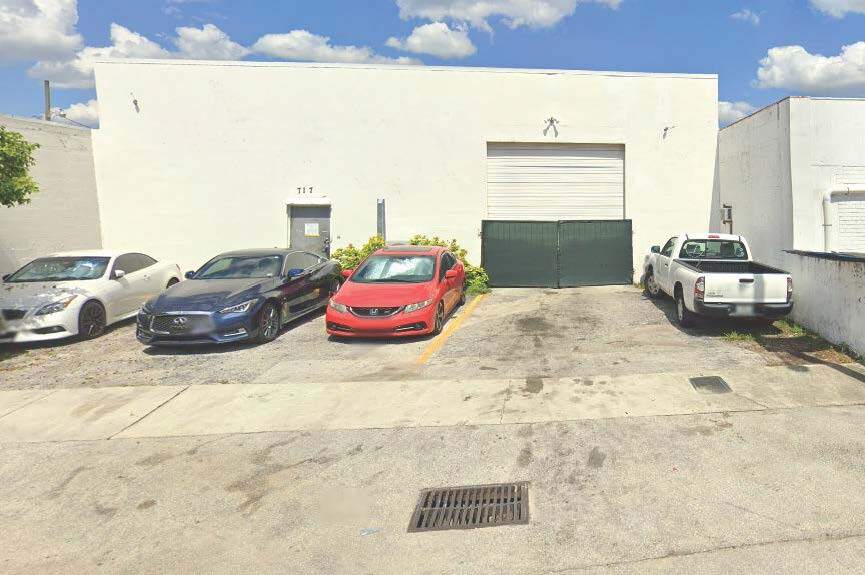 717 NW 1st St, Fort Lauderdale, FL à vendre - Photo de l’immeuble – Image 2 sur 3