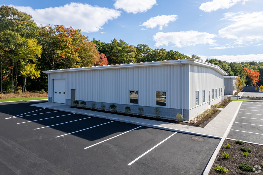 71 Airport Blvd, Marlborough, MA à vendre - Photo de l’immeuble – Image 3 sur 10