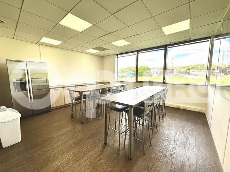 Bureau dans Compiègne à vendre - Photo intérieure – Image 3 sur 12