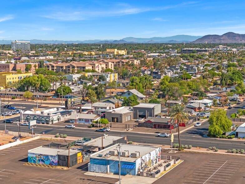 1016 E Indian School Rd, Phoenix, AZ à vendre - Photo de l’immeuble – Image 3 sur 8