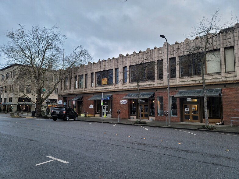1307 Cornwall Ave, Bellingham, WA à louer - Photo de l’immeuble – Image 2 sur 22