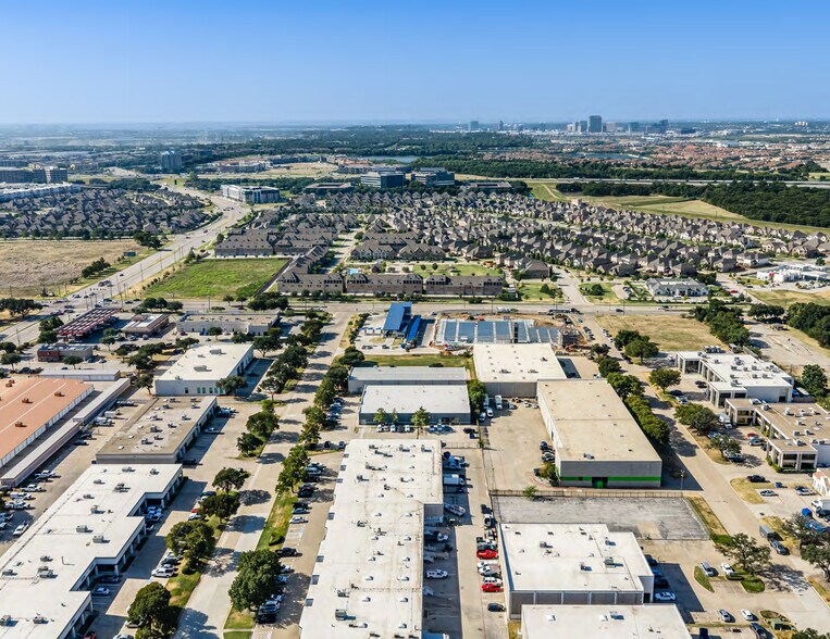 2441 Lacy Ln, Carrollton, TX à vendre - Aérien – Image 3 sur 3