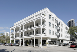 Plus de détails pour 1601-1607 NE 2nd Ave, Miami, FL - Local commercial à louer