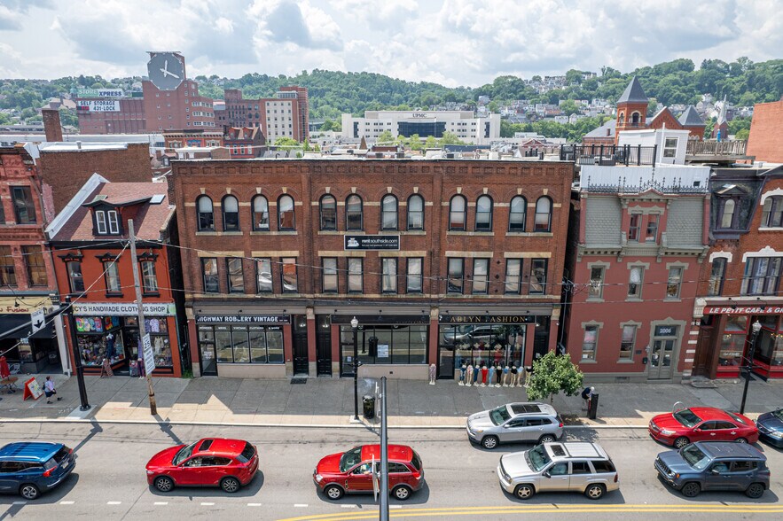 2012 E Carson St, Pittsburgh, PA à louer - Photo de l’immeuble – Image 1 sur 4
