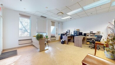 1875-1905 Boul Lionel-Bertrand, Boisbriand, QC à louer Photo intérieure– Image 2 sur 6