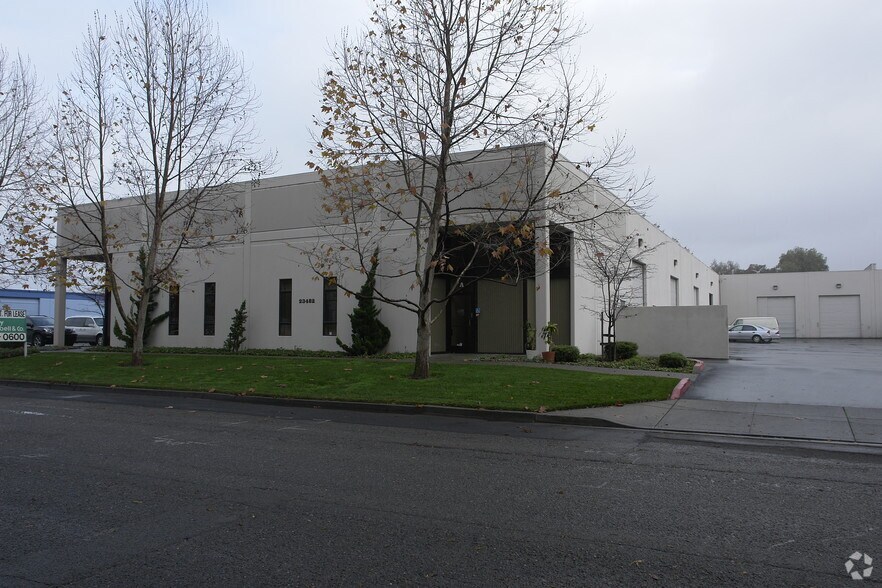 23482 Foley St, Hayward, CA à vendre - Photo de l’immeuble – Image 3 sur 5
