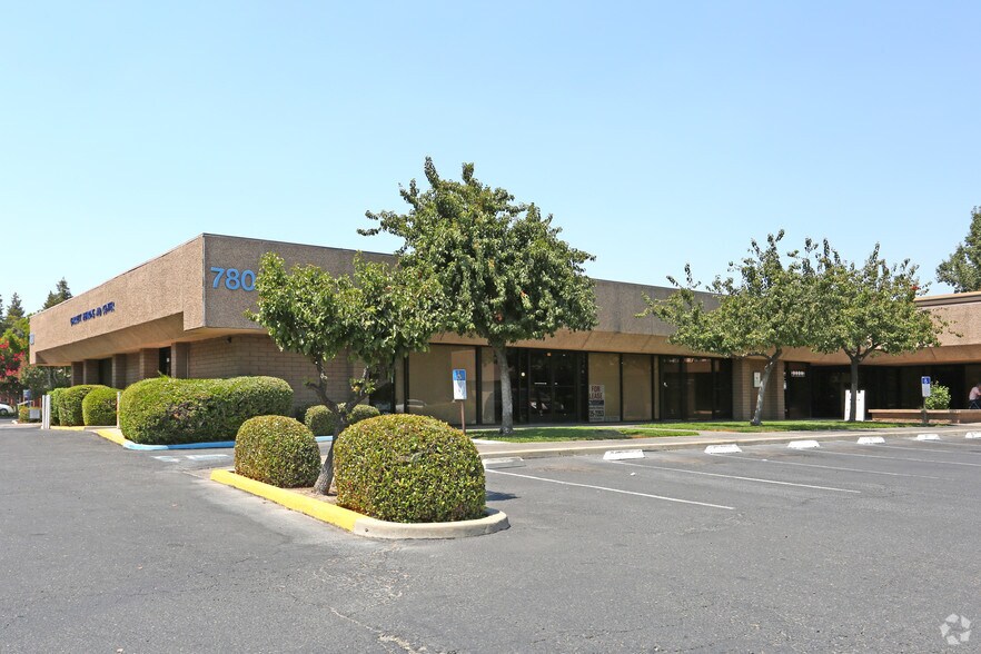 780 W Olive Ave, Merced, CA à louer - Photo de l’immeuble – Image 2 sur 12