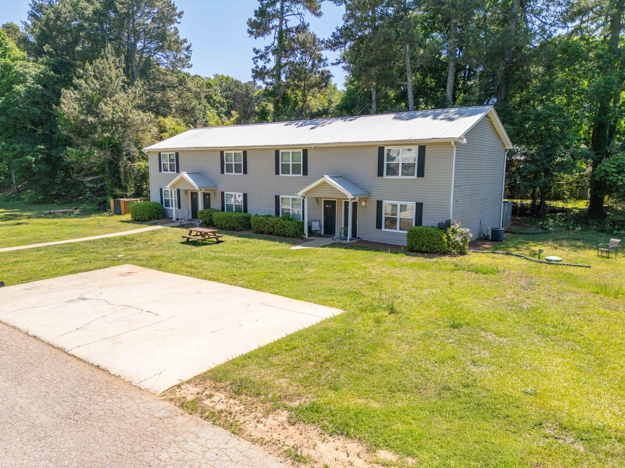 4121 Oakwood Vlg, Oakwood, GA à vendre Photo de l’immeuble– Image 1 sur 23