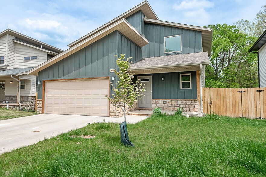 2644 N Prospect Ave, Springfield, MO à vendre - Photo de l’immeuble – Image 2 sur 42