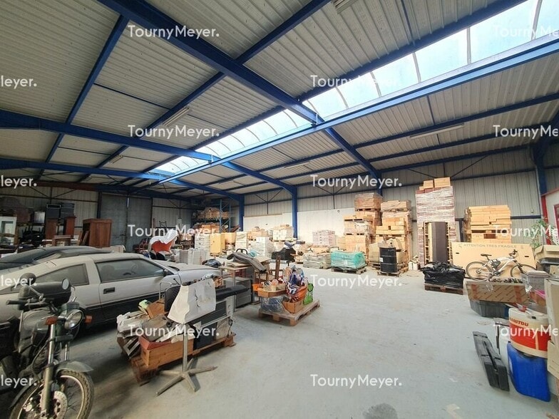 Local d'activités dans Saint-Loubès à vendre - Photo intérieure – Image 1 sur 7