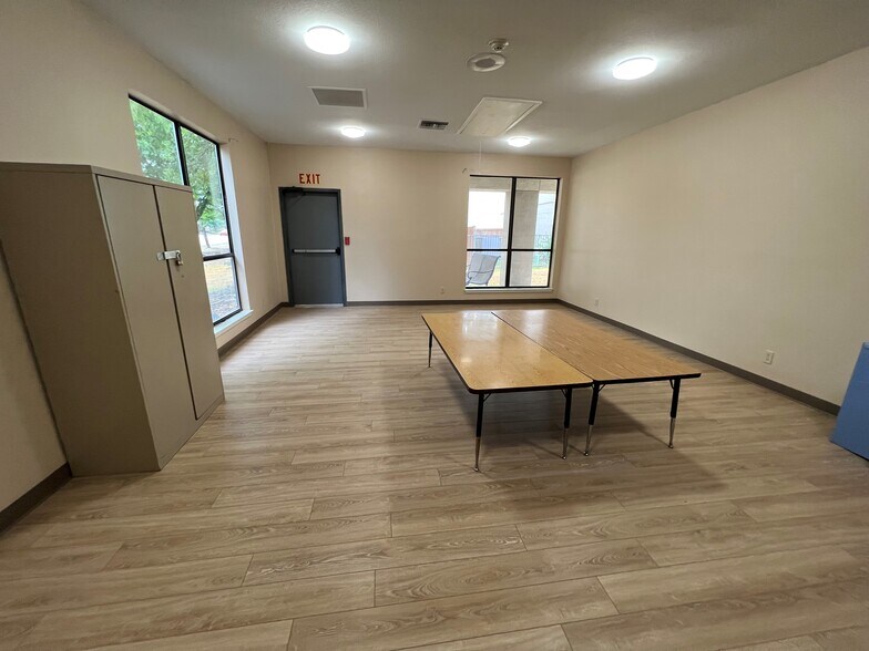 2709 Custer Rd, Plano, TX à louer - Photo de l’immeuble – Image 3 sur 9