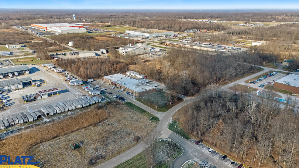 12480 Debartolo Dr, North Jackson, OH à louer - Photo de l’immeuble – Image 3 sur 14