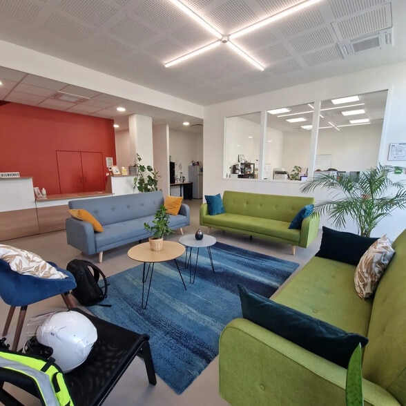 18 Allée Rose Dieng-Kuntz, Paris à louer - Photo de l’immeuble – Image 2 sur 5