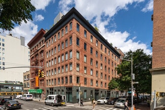 Plus de détails pour 134-136 Baxter St, New York, NY - Logement à vendre