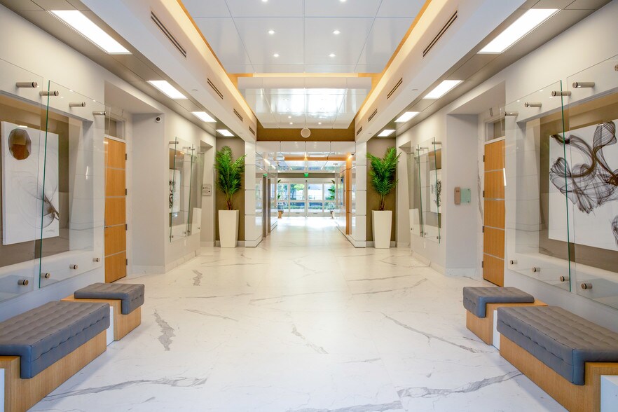 1801 W Sample Rd, Deerfield Beach, FL à louer - Photo intérieure – Image 2 sur 12