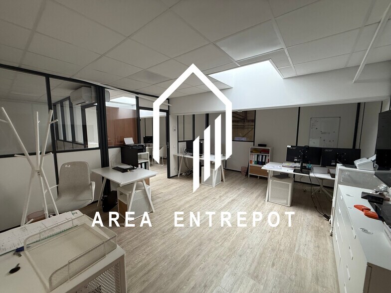 14 Boulevard De L'Europe, Vitrolles à louer - Photo de l’immeuble – Image 3 sur 3