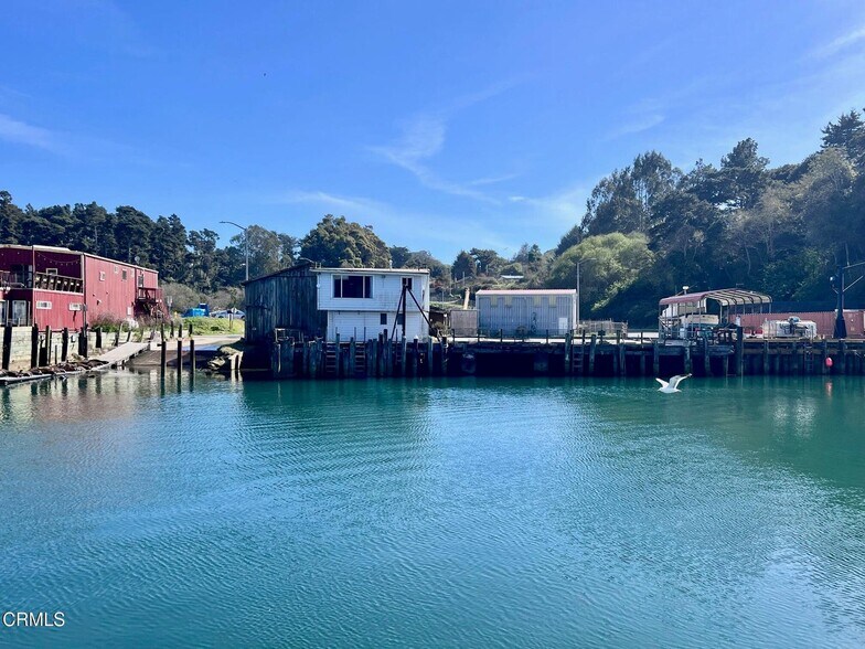 19290 S Harbor Dr, Fort Bragg, CA à vendre - Photo de l’immeuble – Image 3 sur 23