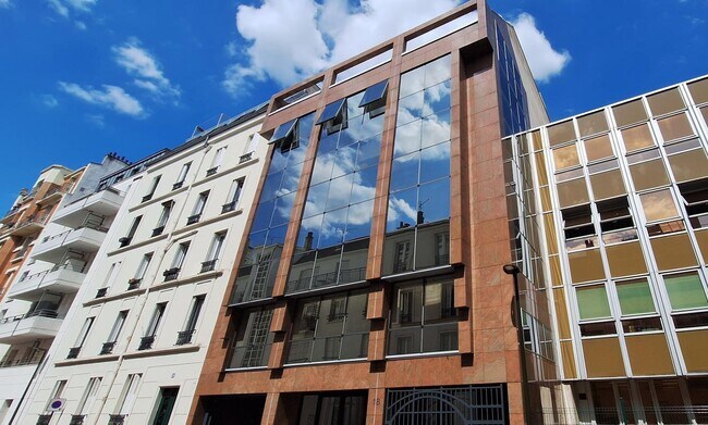 Plus de détails pour 18 Rue Trézel, Levallois-Perret - Bureau à louer