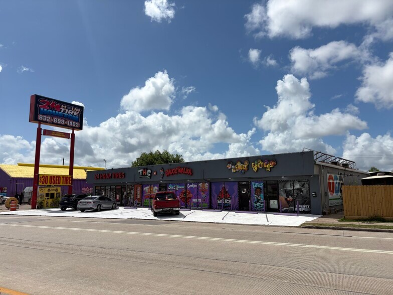 1415-1419 S Loop Fwy W, Houston, TX à vendre - Photo de l’immeuble – Image 2 sur 5